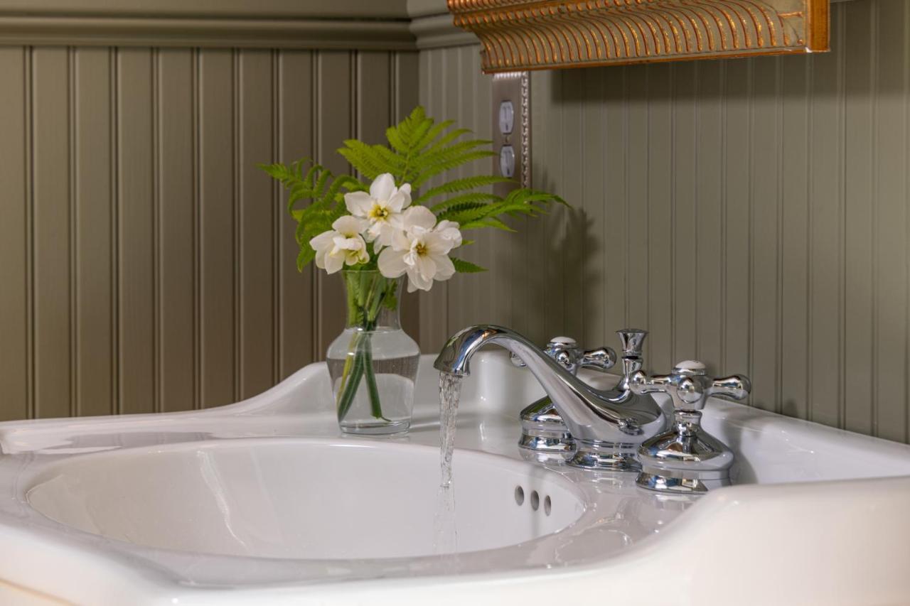 Captain Nickels Inn Searsport Екстериор снимка